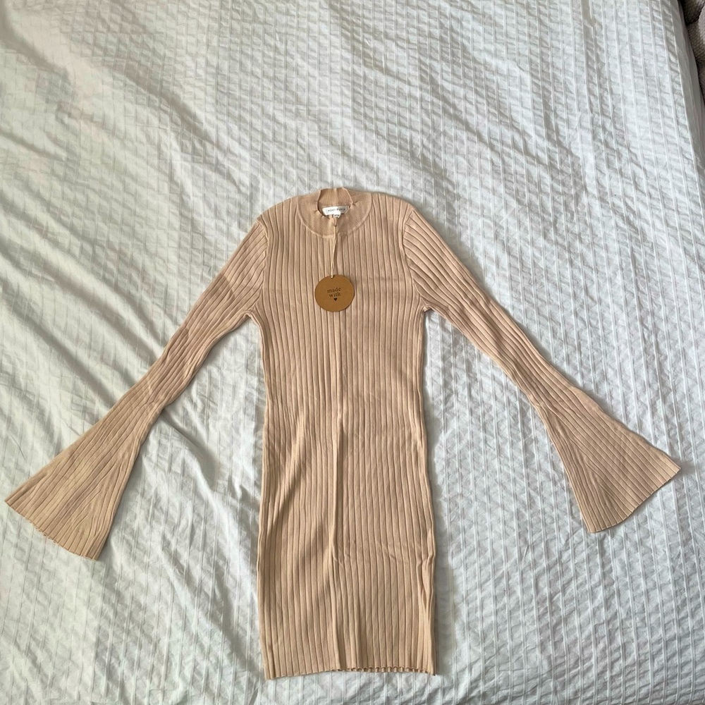 NWT!! Peppermayo “honey punch” bell-sleeved dress